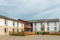 Super 8 by Wyndham Columbia Clark Lane Các khách sạn ở Columbia