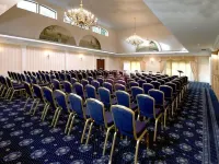 Tre-Ysgawen Hall & Spa Hotels in Llanfair-Mathafarn-Eithaf