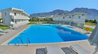 Reina Apartments