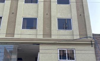 Hotel Frontier Prime