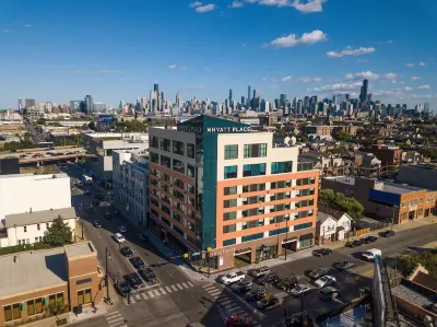 Hyatt Place Chicago/Wicker Park Hotels near Myopic Books