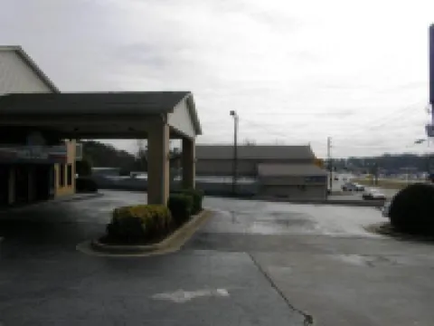 高速公路旅館 裏弗代爾酒店