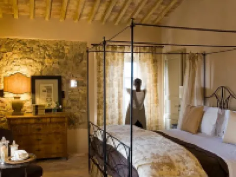 เรอเลซานเตเลนา โรงแรมในBibbona