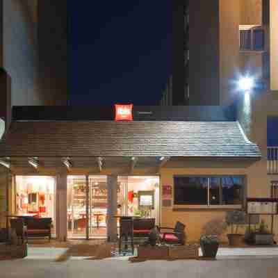 Hotel Ibis Châtellerault Hotel Exterior