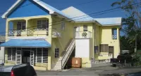 Mr. Clean Bed and Breakfast Hotels near 4D Garden & Pet Supply