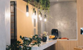 Tins Hotel City - Athens
