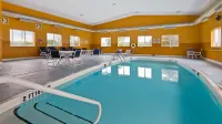 Spark by Hilton West Coxsackie - parking
