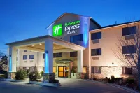 Holiday Inn Express & Suites Colorado Springs North Hotels in Colorado Springs
