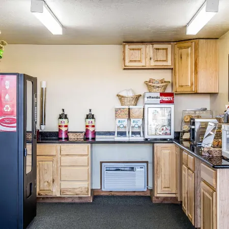 Econo Lodge Inn & Suites Kalispell - Glacier National Park Gateway