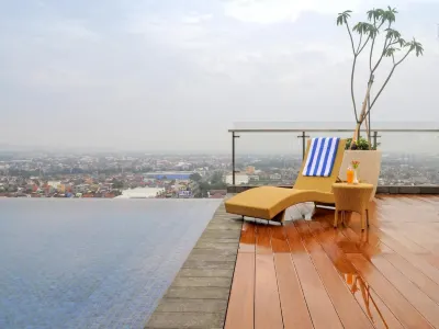 Louis Kienne Hotel Pandanaran Hotels in 