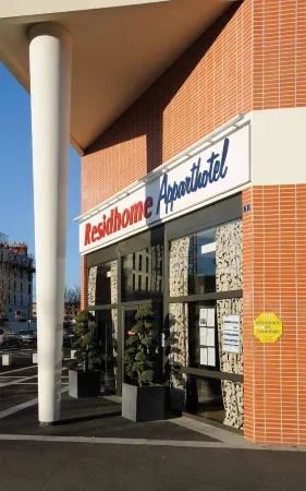 Residhome Paris-Evry Отели в г. Эври-Куркурон