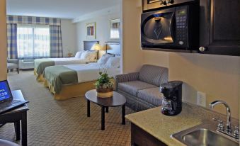 Holiday Inn Express & Suites North Bay