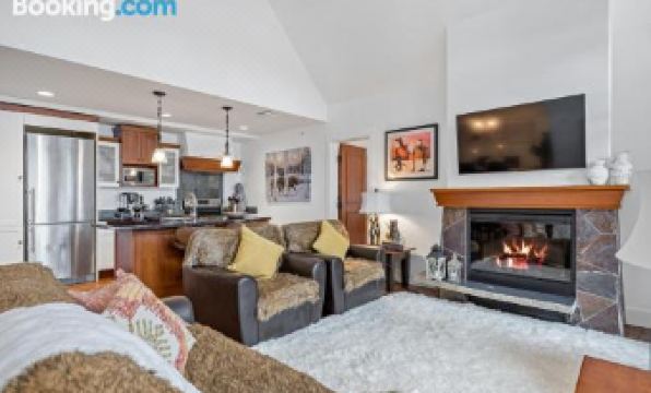 Picture of 23 AMAZING Airbnb Penthouses for the Ultimate Getaway