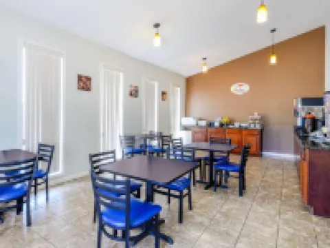 Super 8 by Wyndham Chattanooga Ooltewah Hotels in Ooltewah