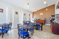 Super 8 by Wyndham Chattanooga Ooltewah Hotels in Ooltewah