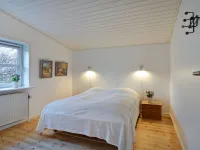 "Pelle" - 800m from the Sea - Homestays