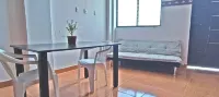Centrally Located Apartment Отели в г. 