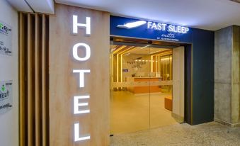 Fast Sleep Suites by Slaviero Hotéis Dentro do Aeroporto Guarulhos Terminal 2, Desembarque Oeste
