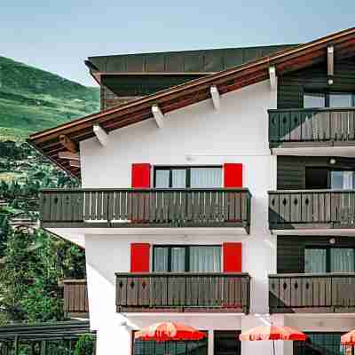 Experimental Chalet Hotel Exterior