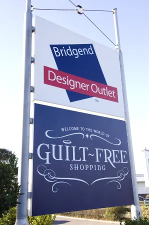 Premier Inn Bridgend Central Отели в г. Бракла