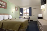 Travelodge by Wyndham Holbrook