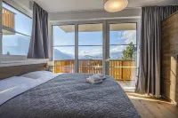 AlpenParks Hotel & Apartment Alpendorf - Pool