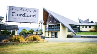 fiordland-hotel