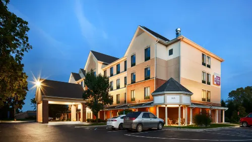 Best Western Plus Kalamazoo Suites - СПА