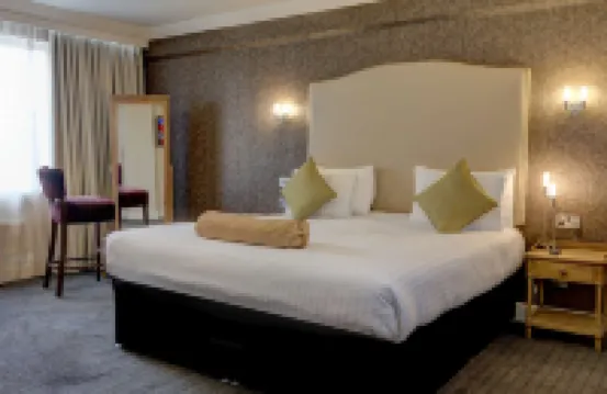 Best Western Thurrock Hotel - parkir