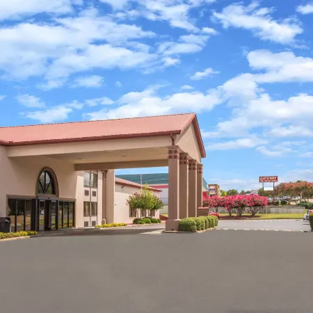 Super 8 by Wyndham Oxford