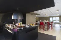 Campanile Lens - breakfast