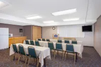 AmericInn by Wyndham North Branch - WiFi