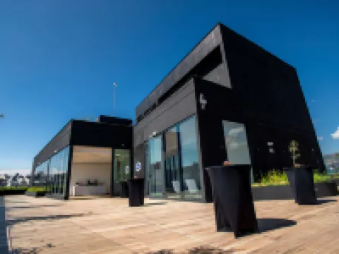 ハンプトン バイ ヒルトン キト ラ カロラーナ パーク キトのホテル