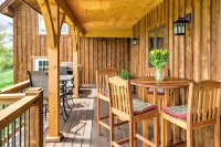 Naples Cabin w/ Lake Views & Wraparound Deck! - Maalaistalo