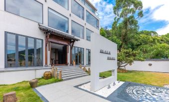 Floral Lux Hotel ·   Xiapu Yuanju Shanhai Residential Hotel