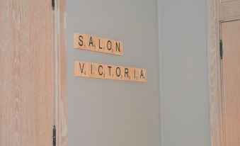 2. Vincci L..
