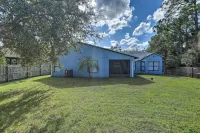 Charming Palm Bay Retreat w/ Spacious Yard! - parking
