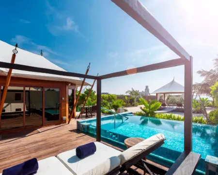 拉斯阿爾卡麥海灘麗思卡爾頓酒店 奧扎瑞哈奧哈馬酒店