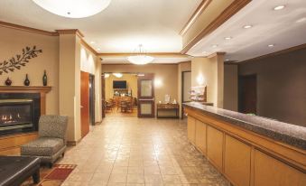 La Quinta Inn & Suites by Wyndham Portland Airport