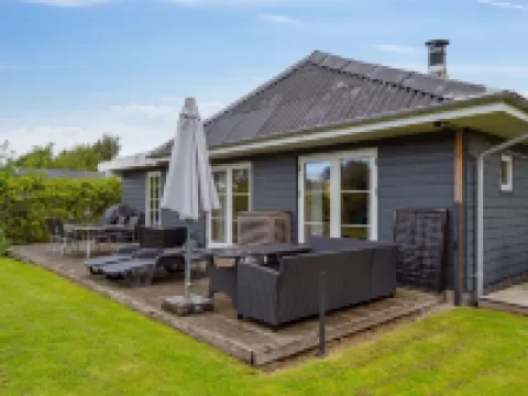 "Thala" - 150m from the Sea