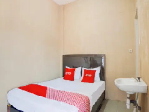 Hotel O Penginapan Syariah Faster Inn Hotel di Medan Estate