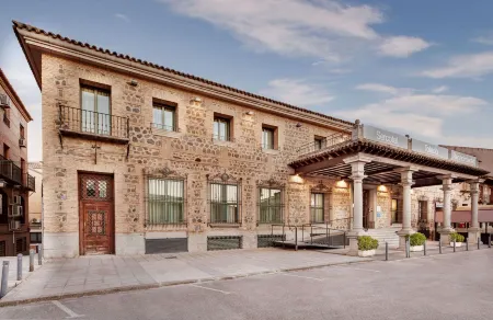 Sercotel Toledo Renacimiento Отели рядом с достопримечательностью «Avenida Park»