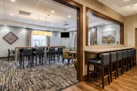 Comfort Inn Plymouth-Minneapolis Hotels in Wayzata