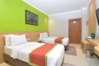 The Grand Cabin Hotel