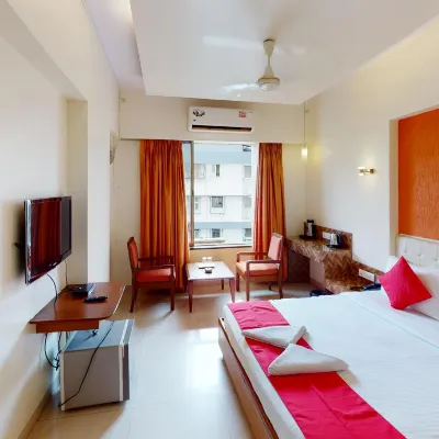 Hotel Dhiraj Hotels near Shitila Devi Temple