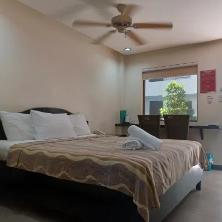 Boomerang Hotel