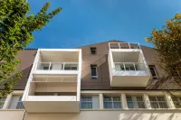 Privilège Appart Hôtel Saint Exupéry Отели рядом с достопримечательностью «Музей августинцев»