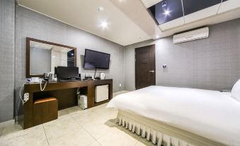 Changwon Sangnam-Dong Q