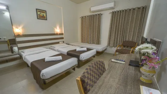 Hotel Orient Crown, Kolhapur