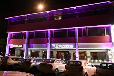 HOTEL KC RESIDENCY Отели рядом со станцией Chandigarh Railway Station